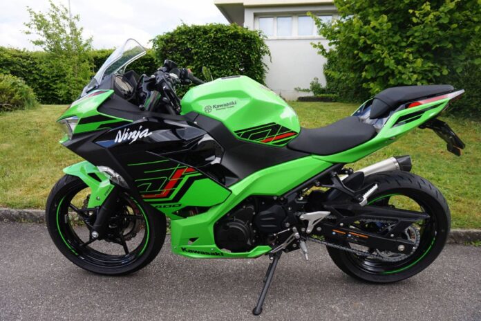 Kawasaki Ninja 400
