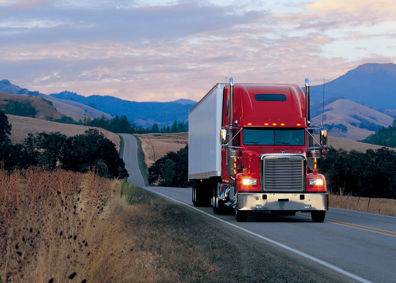 Transporte de Carga Segura: regulaciones, distribución y sujeción | Blog Intercar