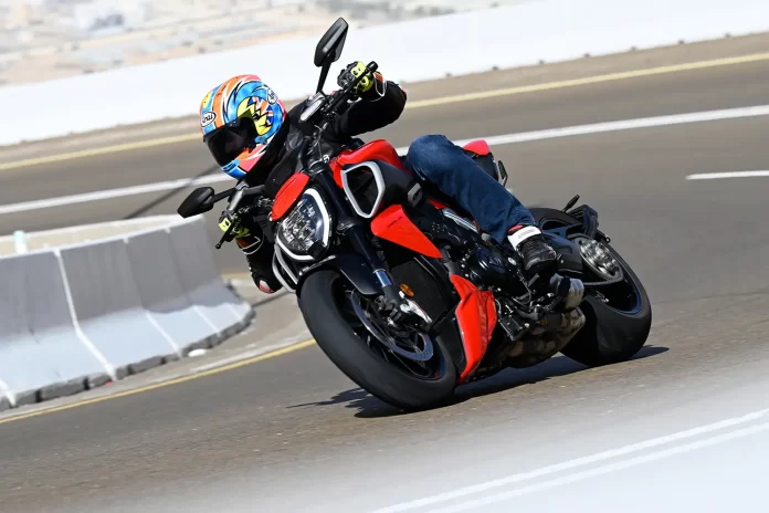 Ducati Diavel V4,2