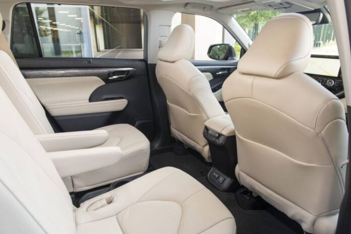 2023_toyota_highlander_4dr-suv_limited_i_oem_2_815x543