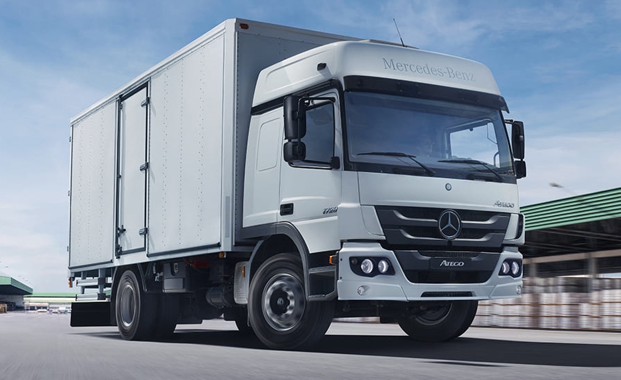 Los camiones Mercedes-Benz fueron los más elegidos en abril