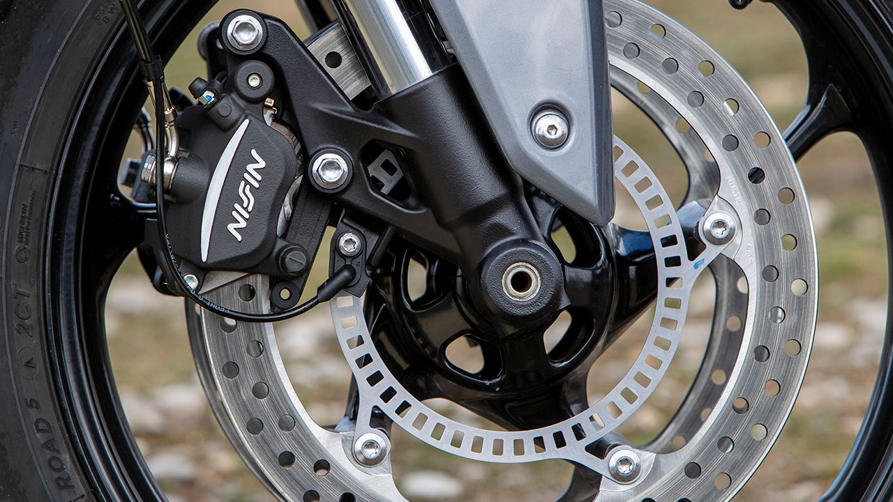 Frenos ABS en la moto, ¿Para qué sirven? | MOTOCICLISMO.es
