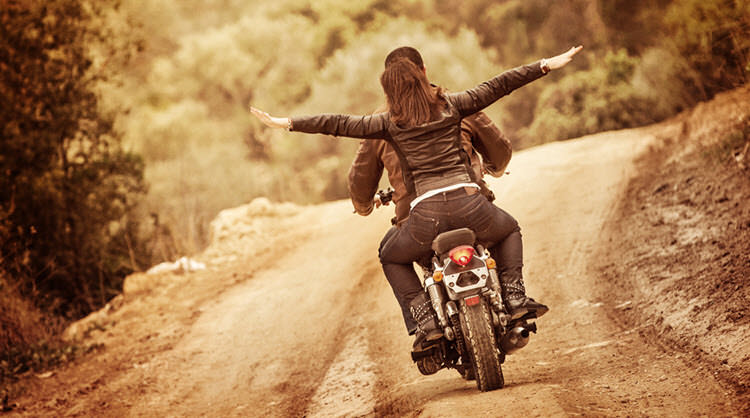 ▷ 12 Consejos para CONDUCIR la Moto de Forma Correcta y Segura