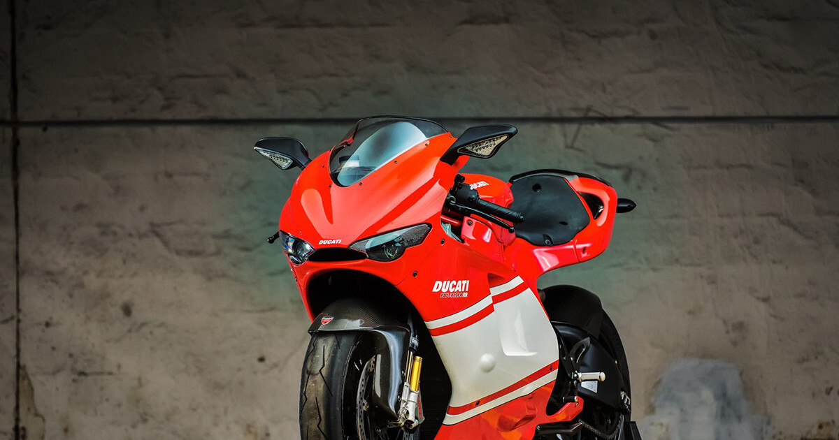Unicornio a la vista: esta Ducati Desmosedici RR es una exclusiva MotoGP de  calle, y está a la venta