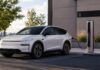 Los 5 errores más comunes al comprar un vehículo eléctrico y cómo evitarlos