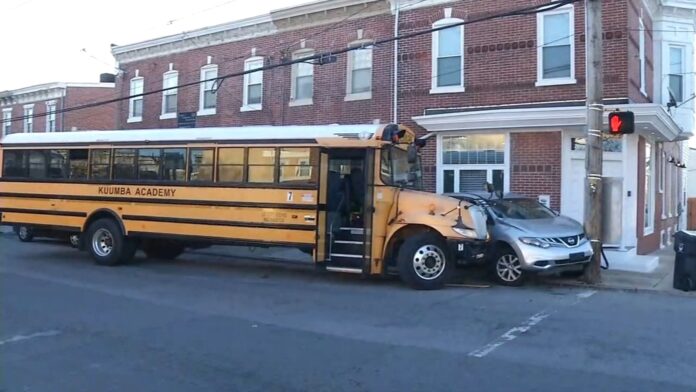delaware-school-bus-crash-1230pm-video-vid
